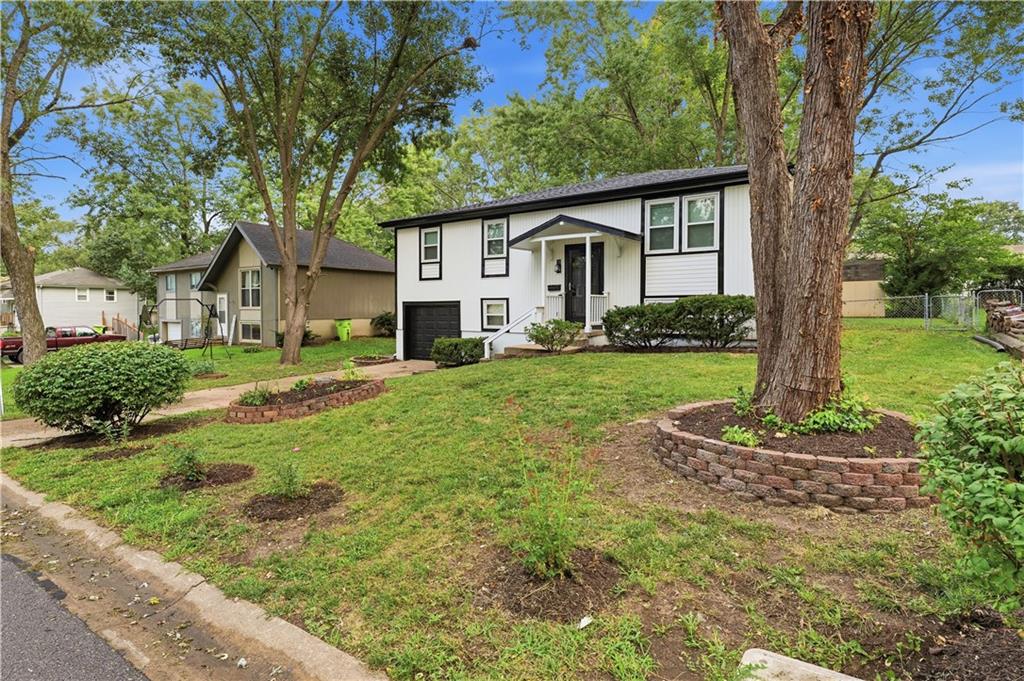 2nd image of 115 Brian Ave, Belton, MO 64012 | MLS# 2635509
