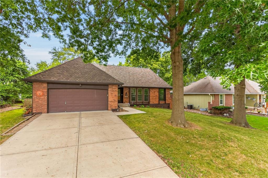 2nd image of 1120 Ne 82nd St, Kansas City, MO 64118 | MLS# 2635513