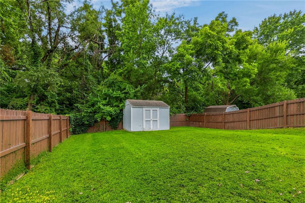 44th image of 9921 W 67th St, Shawnee, KS 66203 | MLS# 2635529