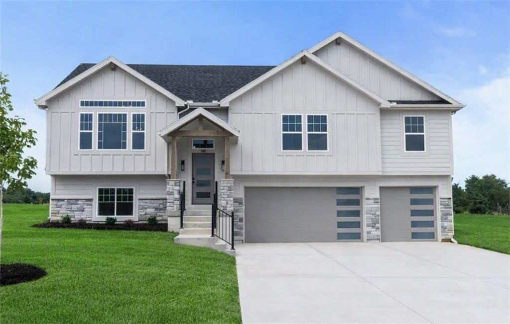 1st image of 1103 N Eli Ln, Warrensburg, MO 64093 | MLS# 2635553