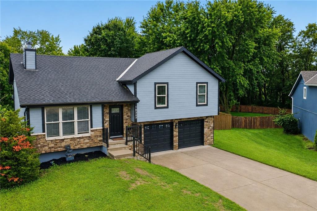 2nd image of 10307 Nw 85th Ct, Kansas City, MO 64153 | MLS# 2635554