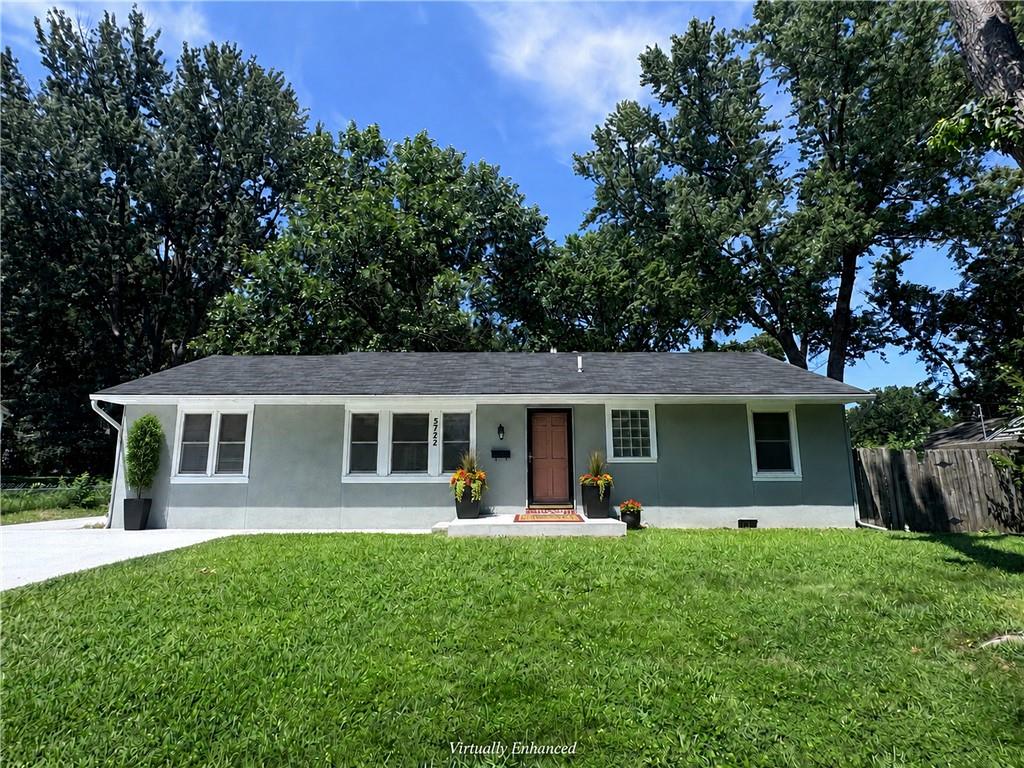 1st image of 5722 W 70th St, Overland Park, KS 66204 | MLS# 2635562