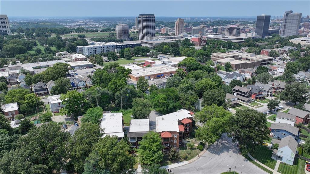5th image of 2734 Charlotte St, Kansas City, MO 64109 | MLS# 2635571