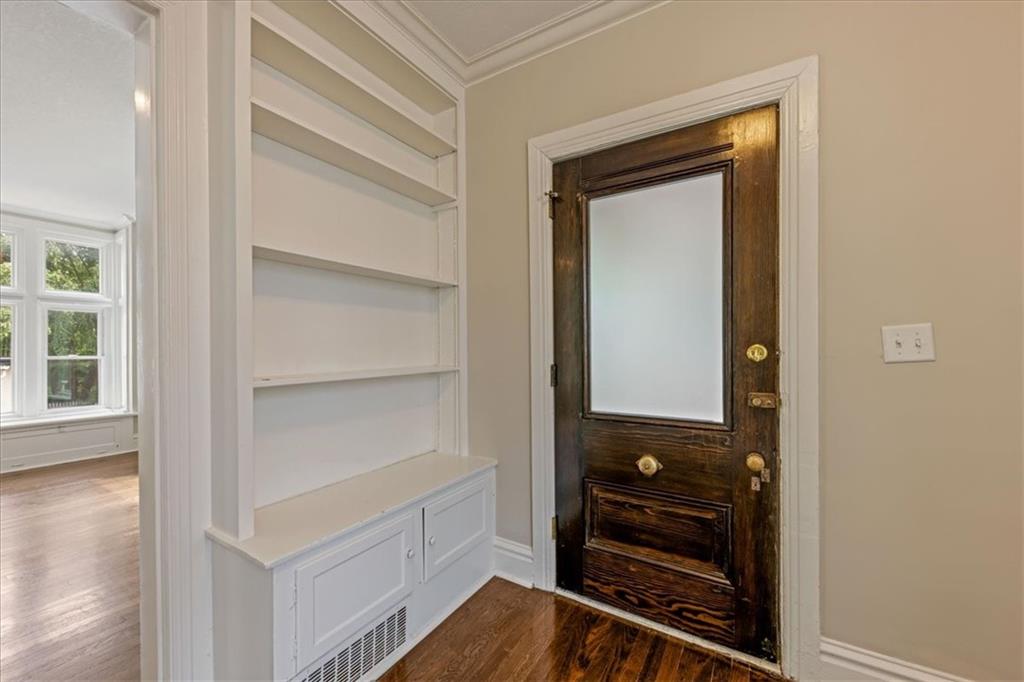 3rd image of 4346 Locust St, Kansas City, MO 64110 | MLS# 2635577