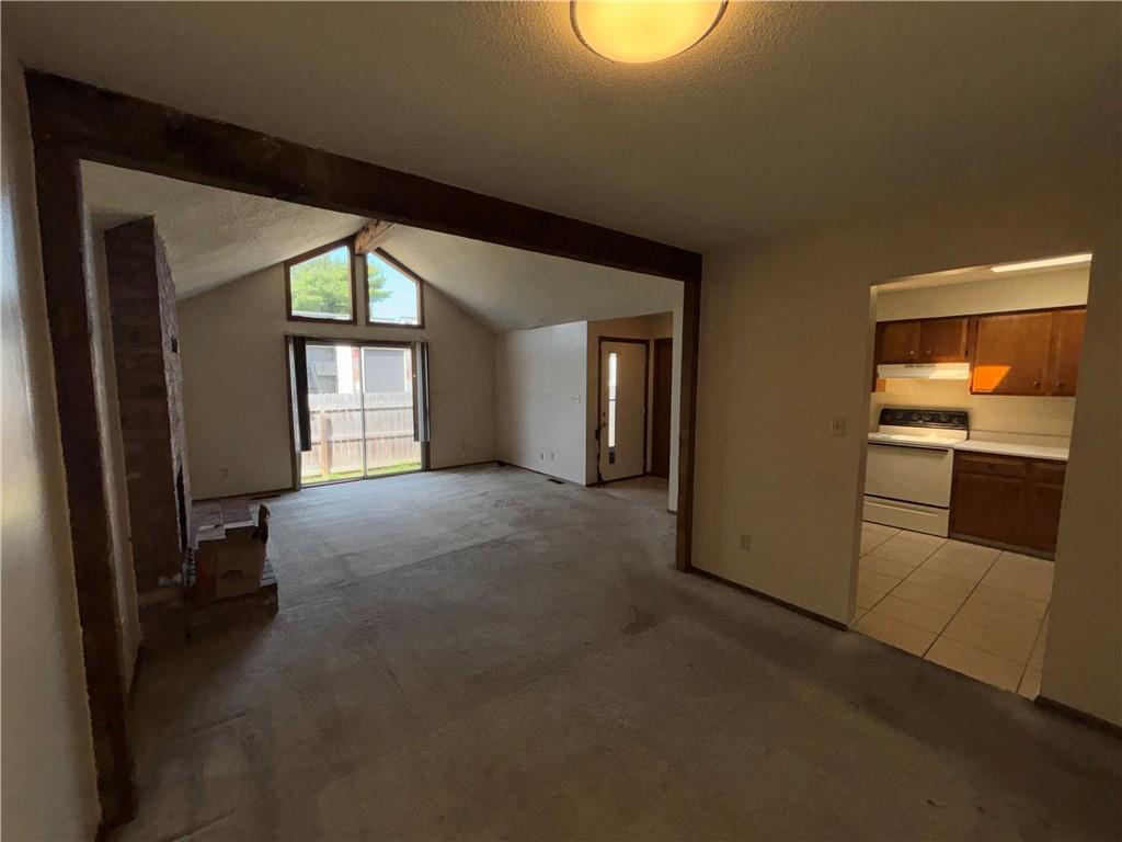 5th image of 11325 Calico Dr, Kansas City, MO 64137 | MLS# 2635587