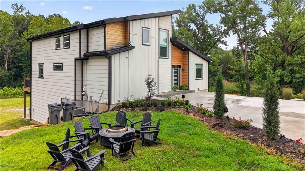 2nd image of 8395 Nw Baker Cir, Kansas City, MO 64153 | MLS# 2635597