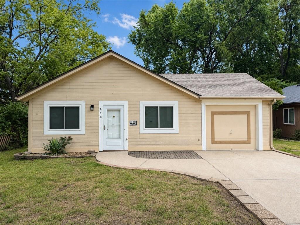 2nd image of 680 N Pine St, Olathe, KS 66061 | MLS# 2635625