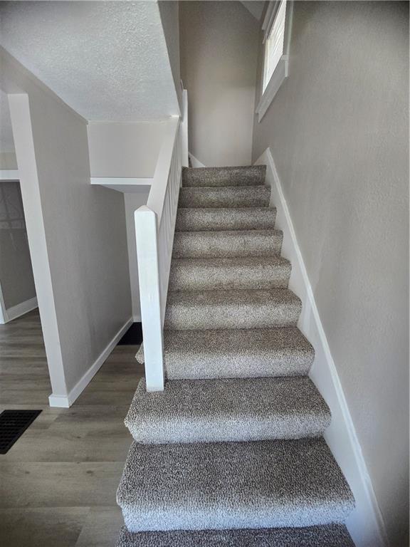 4th image of 3738 Brooklyn Ave, Kansas City, MO 64109 | MLS# 2635628