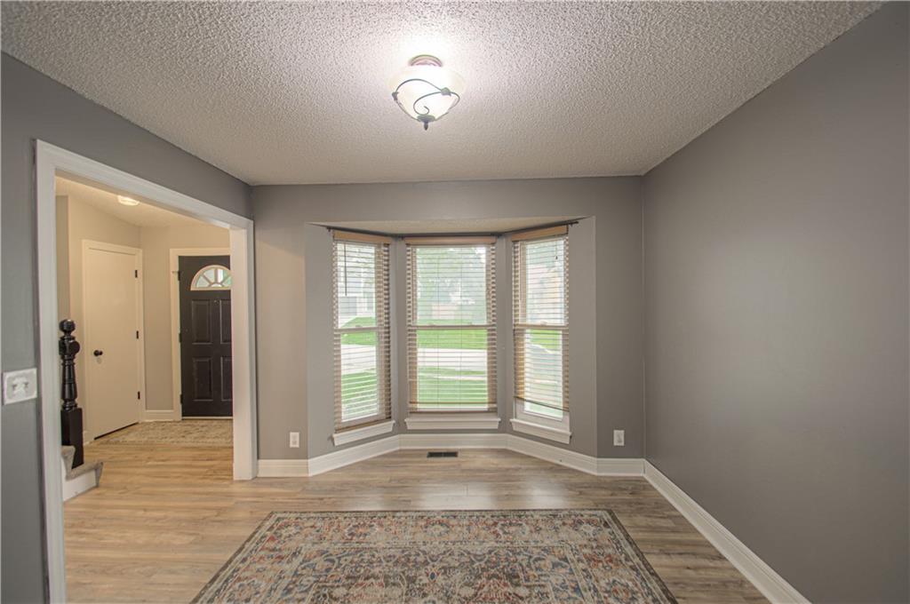 3rd image of 964 E Cavendish Trl, Olathe, KS 66061 | MLS# 2635648