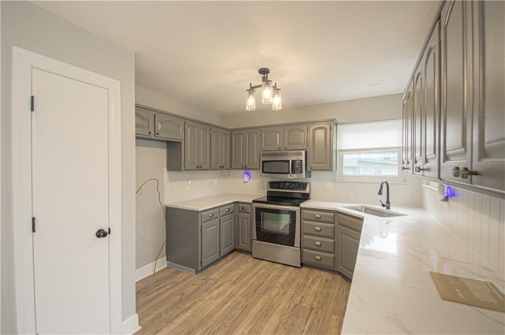 5th image of 964 E Cavendish Trl, Olathe, KS 66061 | MLS# 2635648