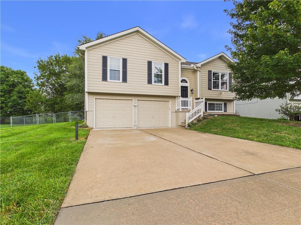 2nd image of 16407 Harris Ave, Belton, MO 64012 | MLS# 2635650