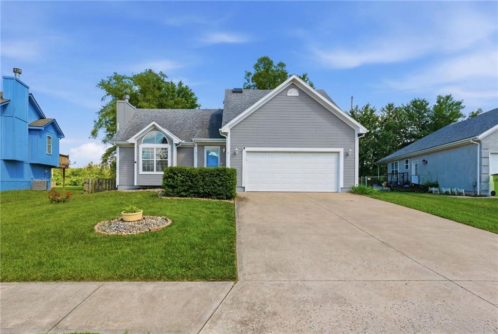2nd image of 913 Applewood Ln, Belton, MO 64012 | MLS# 2635651