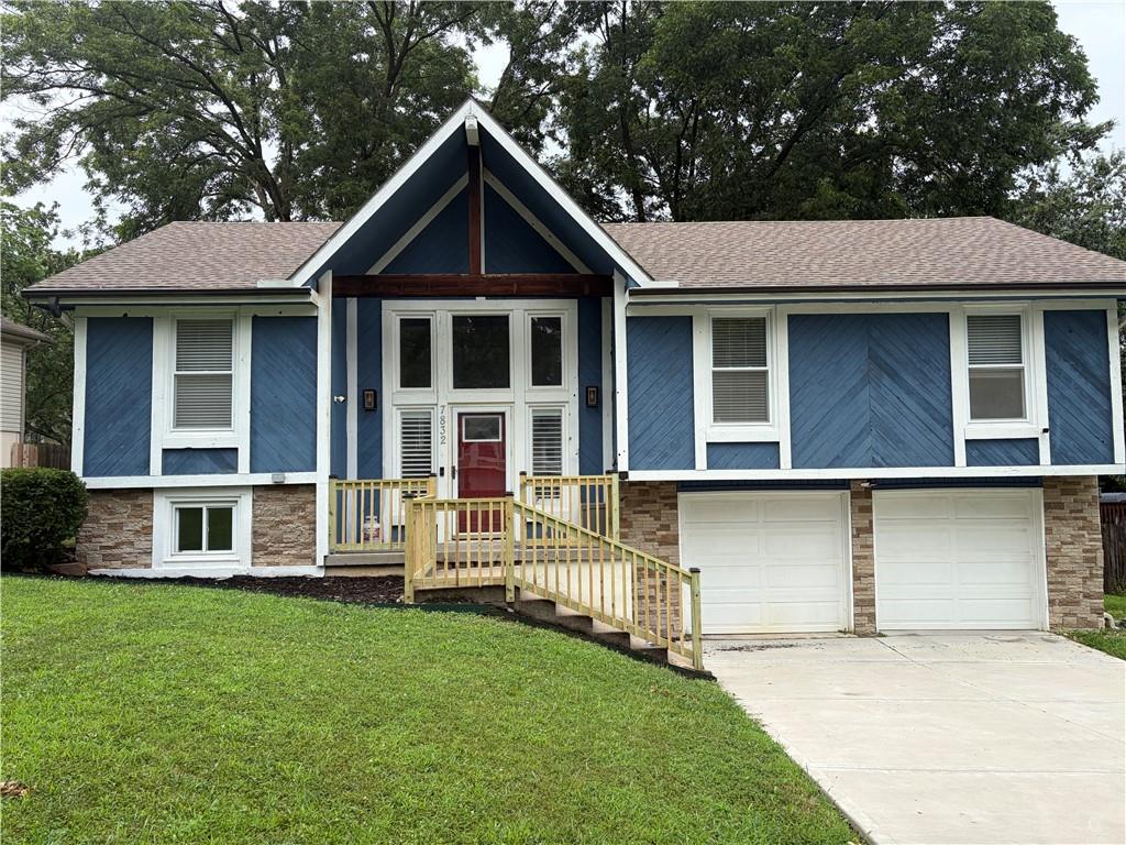 2nd image of 7832 N Garfield Ave, Kansas City, MO 64118 | MLS# 2635656