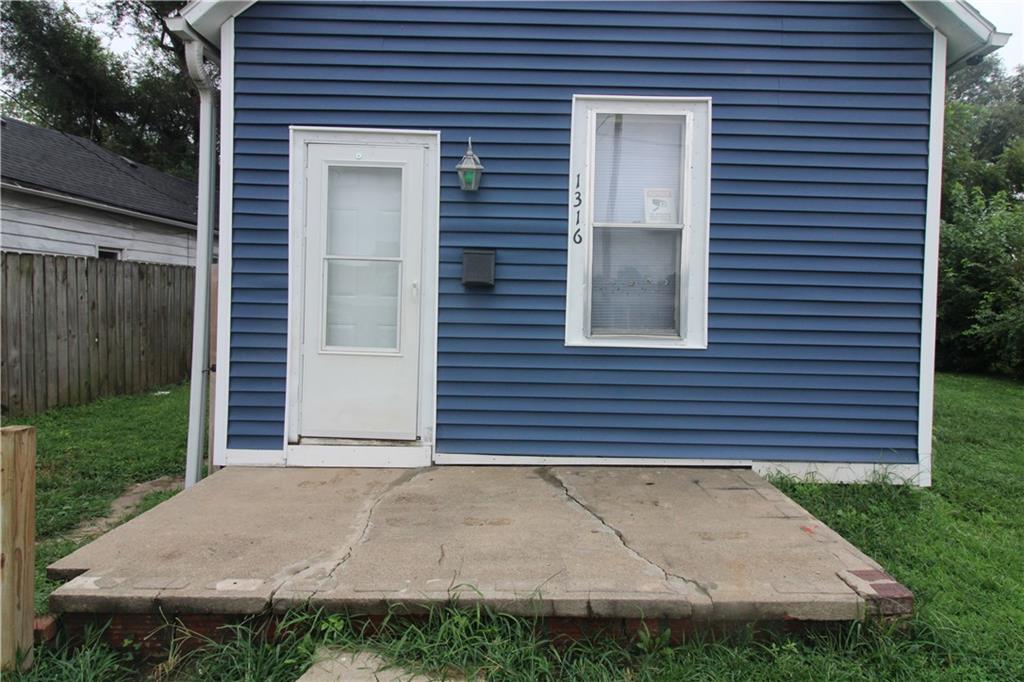 2nd image of 1316 Sacramento St, Saint Joseph, MO 64503 | MLS# 2635673