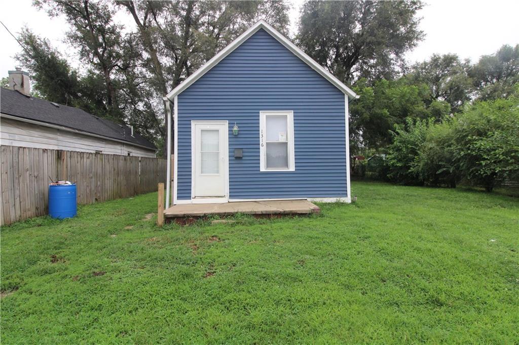 1st image of 1316 Sacramento St, Saint Joseph, MO 64503 | MLS# 2635673