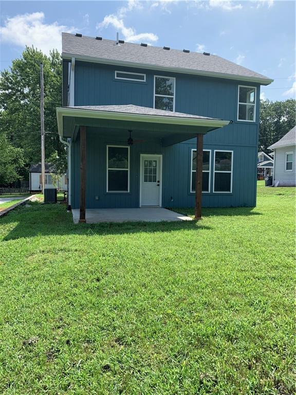 2nd image of 620 Nw Charlotte St, Grain Valley, MO 64029 | MLS# 2635689