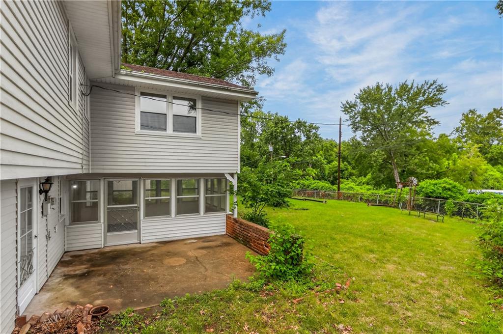 41st image of 10300 E 72nd St, Raytown, MO 64133 | MLS# 2635705