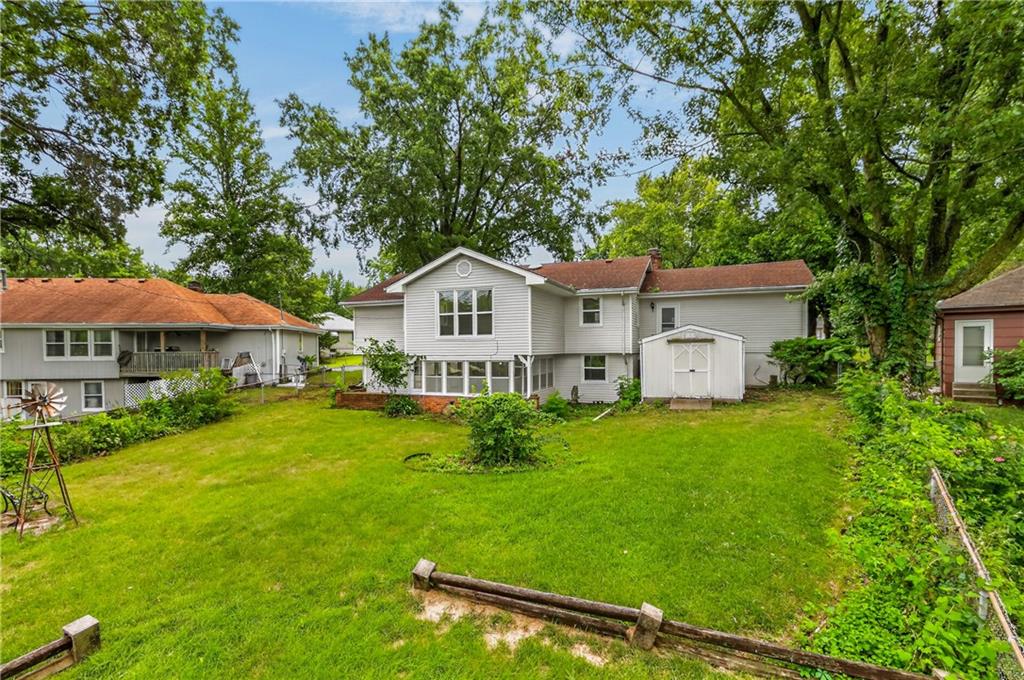 5th image of 10300 E 72Nd St, Raytown, MO 64133 | MLS# 2635705