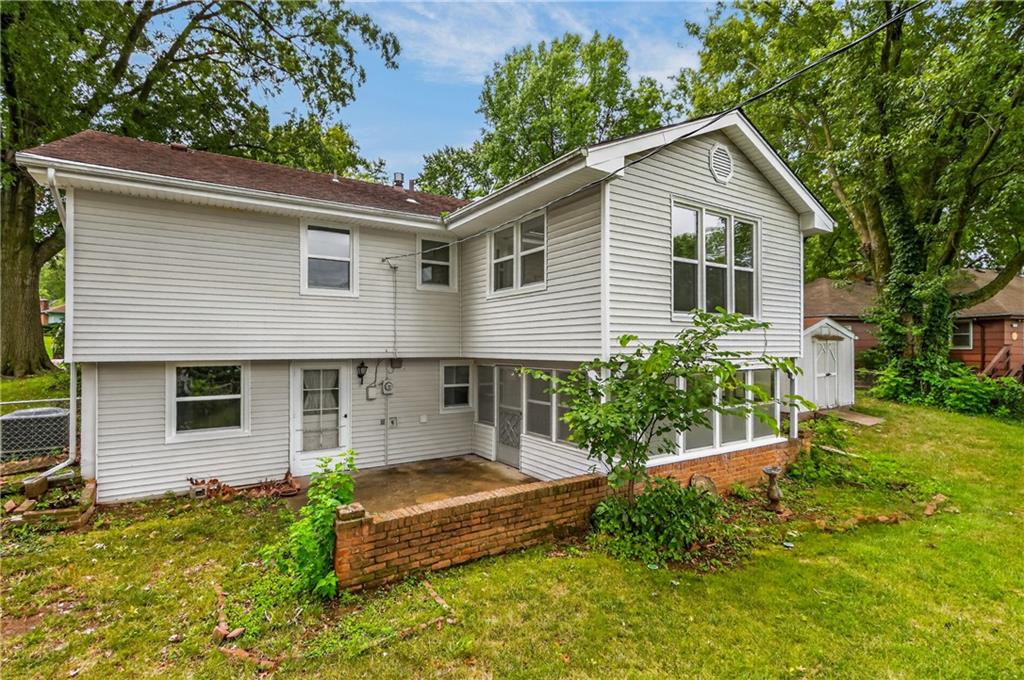 4th image of 10300 E 72Nd St, Raytown, MO 64133 | MLS# 2635705