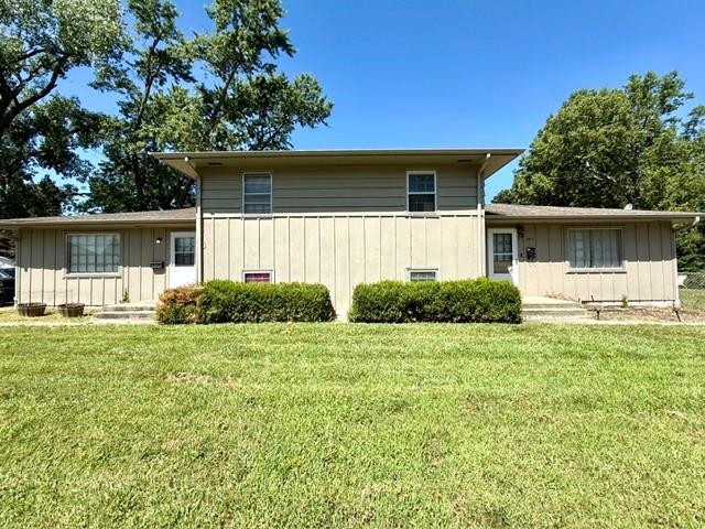 2nd image of 2911 & 2913 Belle Haven Dr, Lawrence, KS 66046 | MLS# 2635714