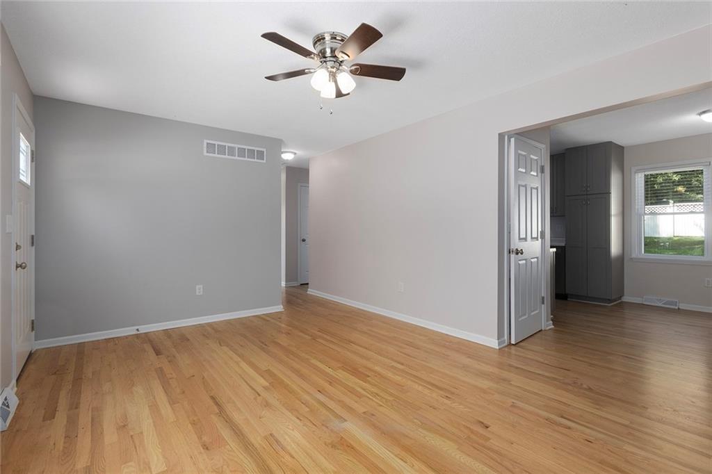 Photo 4 of Sale Pending at 4634 N Denver Ave, Kansas City, MO 64117 | MLS# 2635759 | Listing updated on 2026-09-04