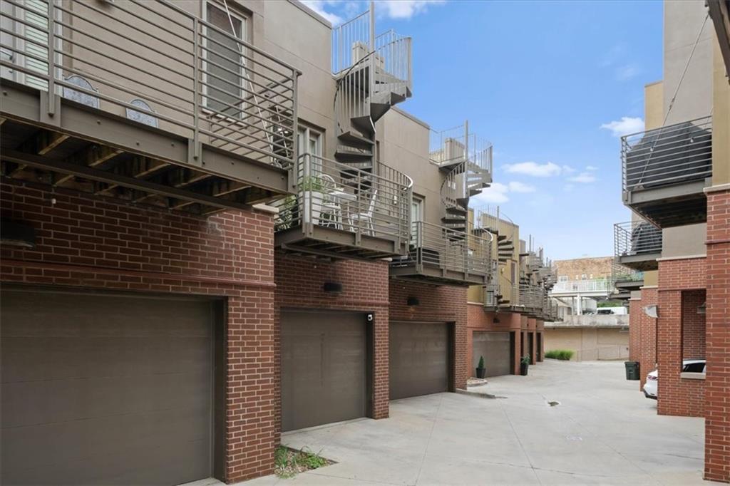 32nd image of 4524 Mill Creek Pkwy #402, Kansas City, MO 64111 | MLS# 2635781