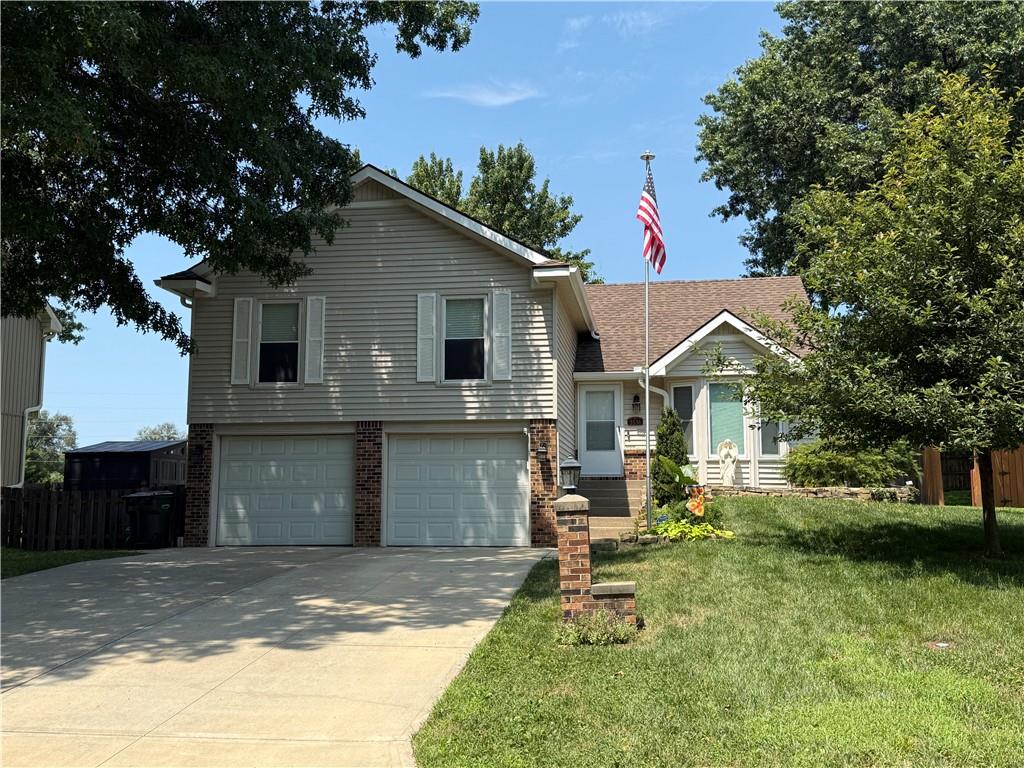 2nd image of 3536 Remington Ln, Leavenworth, KS 66048 | MLS# 2635790