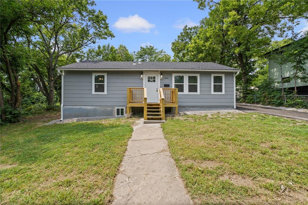 1st image of 8428 Flora Ave, Kansas City, MO 64131 | MLS# 2635808