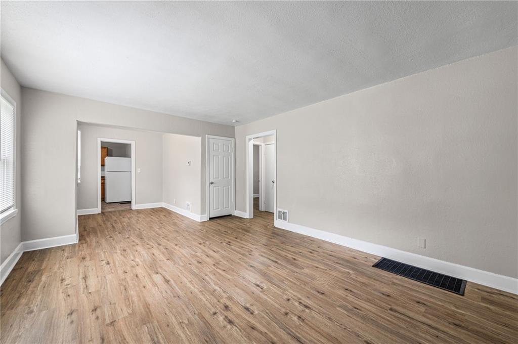 3rd image of 6715 Walrond Ave, Kansas City, MO 64132 | MLS# 2635838