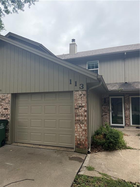 2nd image of 113 Greystone Dr Ne, Lee's Summit, MO 64086 | MLS# 2635839