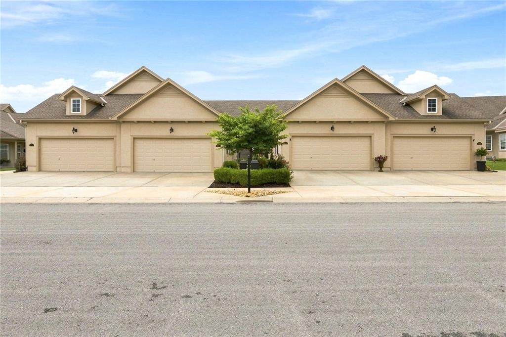 3rd image of 2511 Ne 107Th Ter, Kansas City, MO 64155 | MLS# 2635856