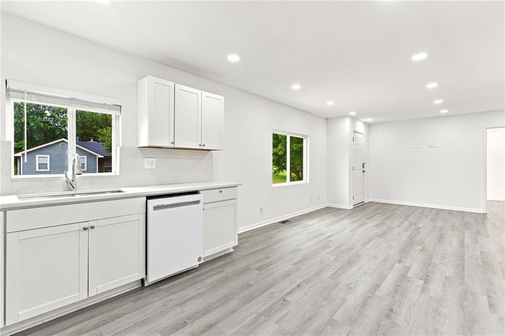 5th image of 7331 N Crystal Ave, Kansas City, MO 64119 | MLS# 2635859
