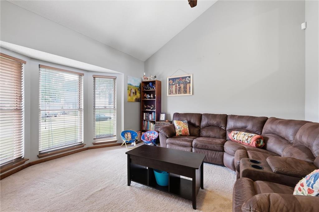 5th image of 2621 S 22Nd Ter, Leavenworth, KS 66048 | MLS# 2635863