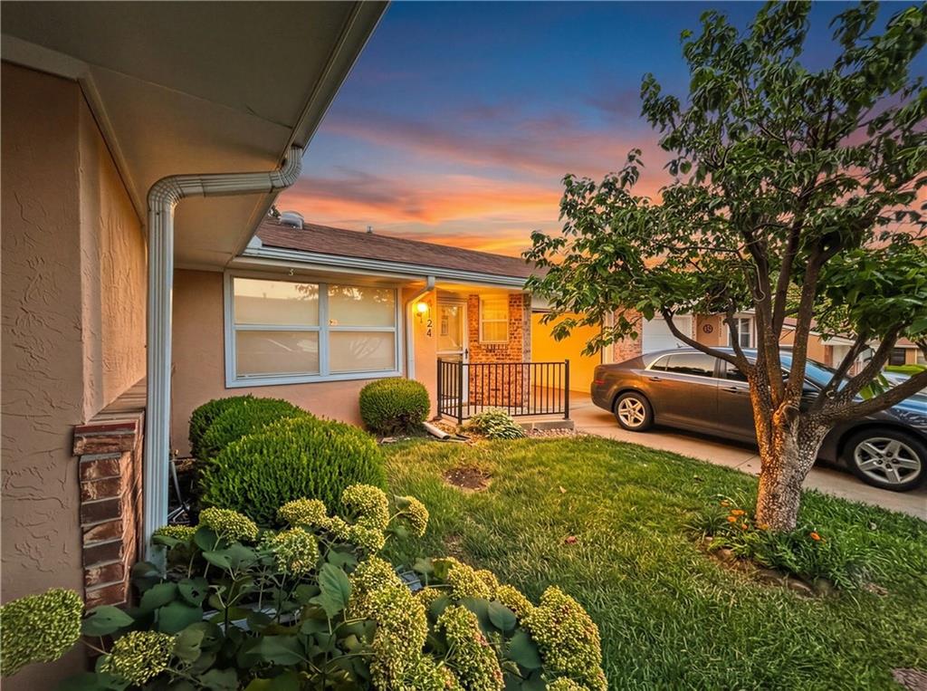 1st image of 6124 Ash Ct, Raytown, MO 64133 | MLS# 2635878
