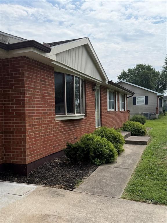 3rd image of 1605 S Pine St, Holden, MO 64040 | MLS# 2635898