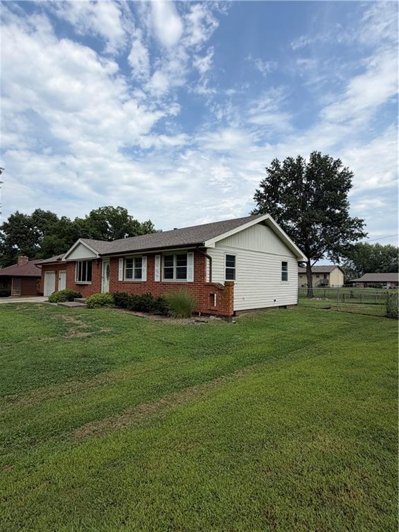 4th image of 1605 S Pine St, Holden, MO 64040 | MLS# 2635898