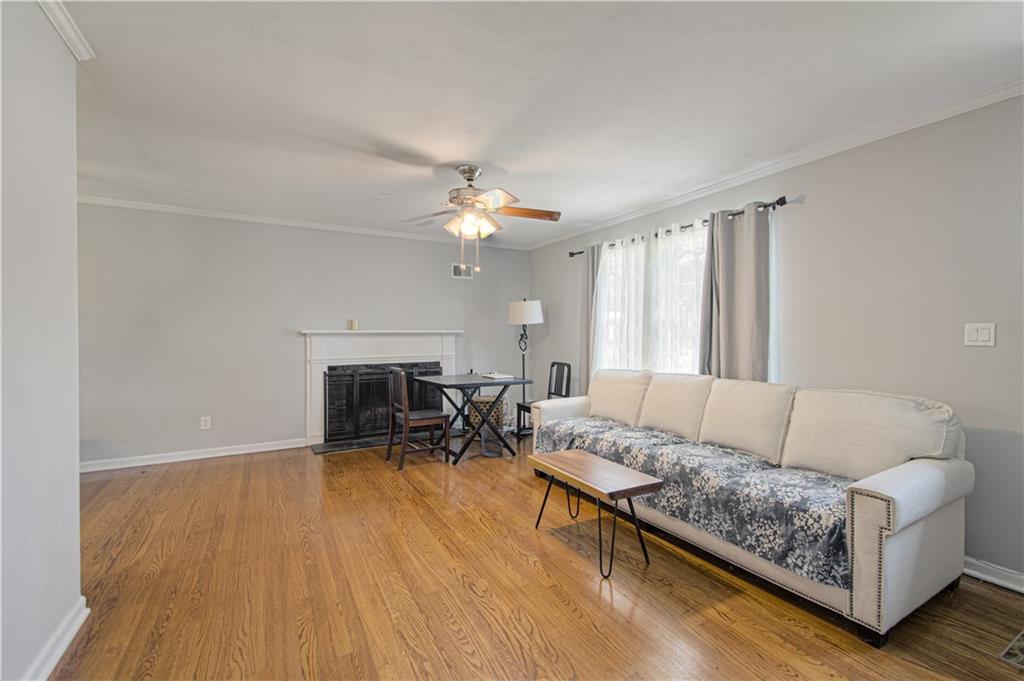 2nd image of 1 W 96th Ter, Kansas City, MO 64114 | MLS# 2635903