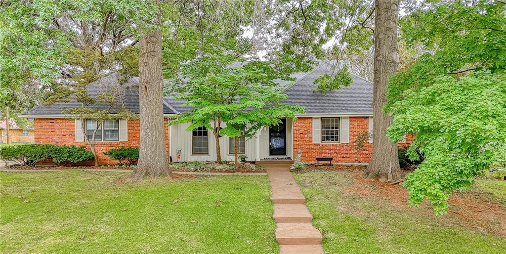 1st image of 712 Nw 10 St, Blue Springs, MO 64015 | MLS# 2635914