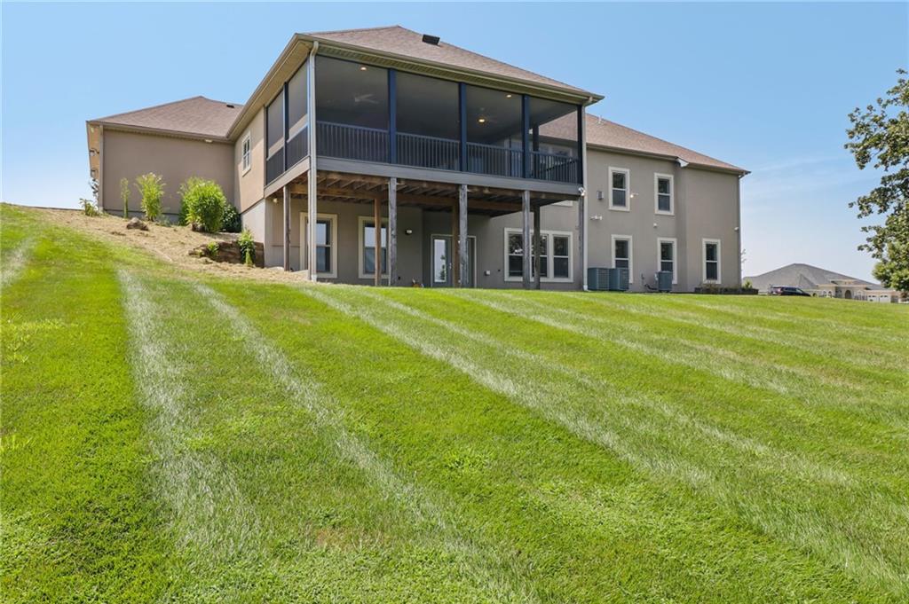 38th image of 4215 Greystone Dr, Saint Joseph, MO 64505 | MLS# 2635915