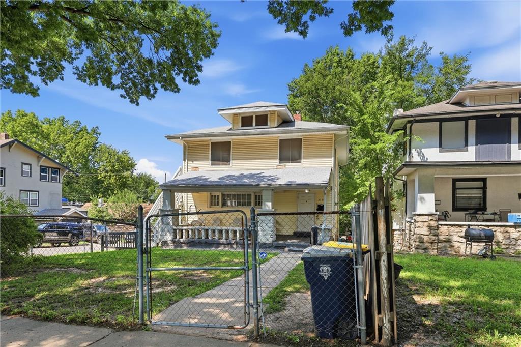 3rd image of 3744 Benton Blvd, Kansas City, MO 64128 | MLS# 2635921