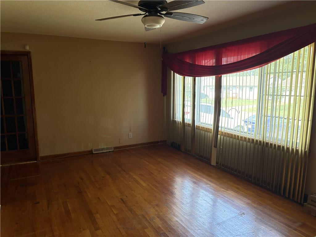 2nd image of 7344 College Ave, Kansas City, MO 64132 | MLS# 2635925