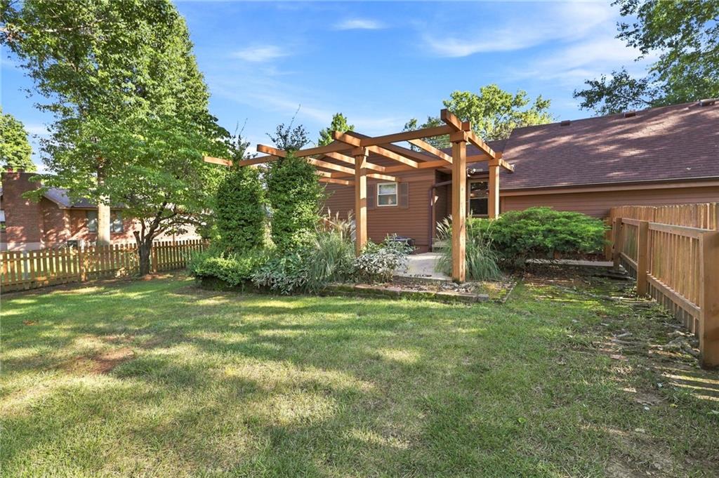 43rd image of 801 E Gay St, Warrensburg, MO 64093 | MLS# 2635939