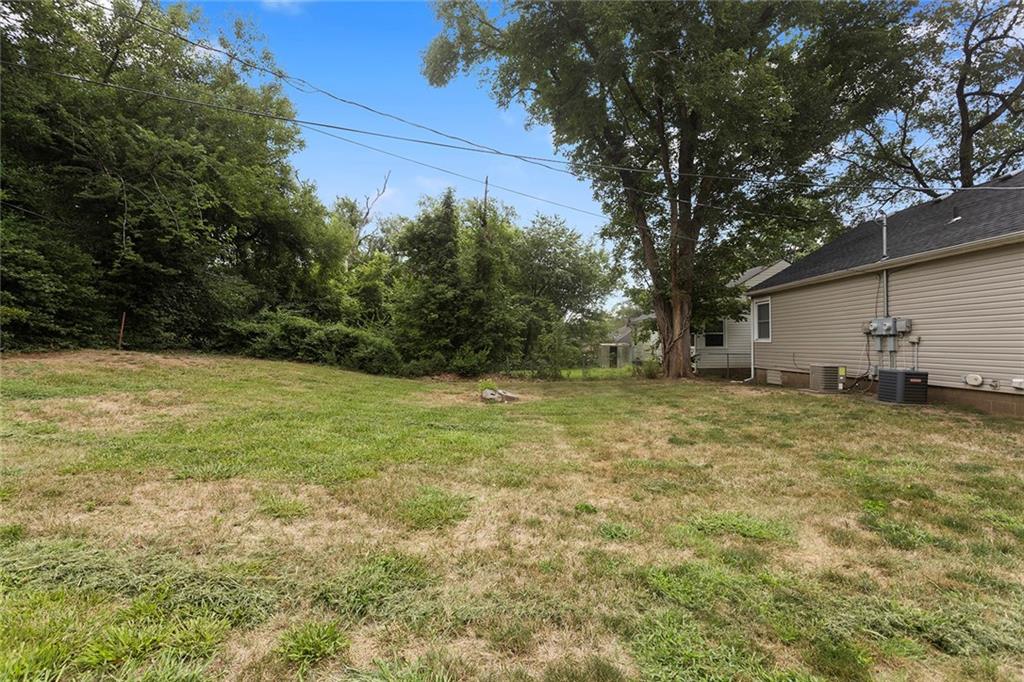 15th image of 948 Cheyenne St, Leavenworth, KS 66048 | MLS# 2635948