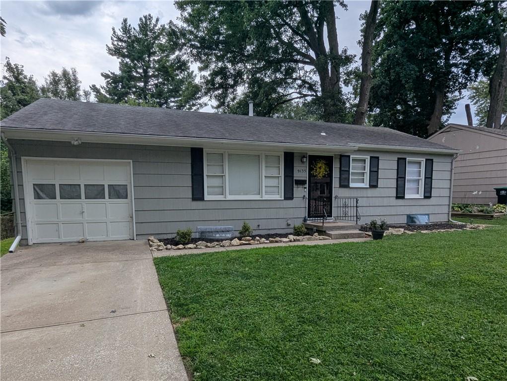 3rd image of 9135 Richards Dr, Raytown, MO 64133 | MLS# 2635966