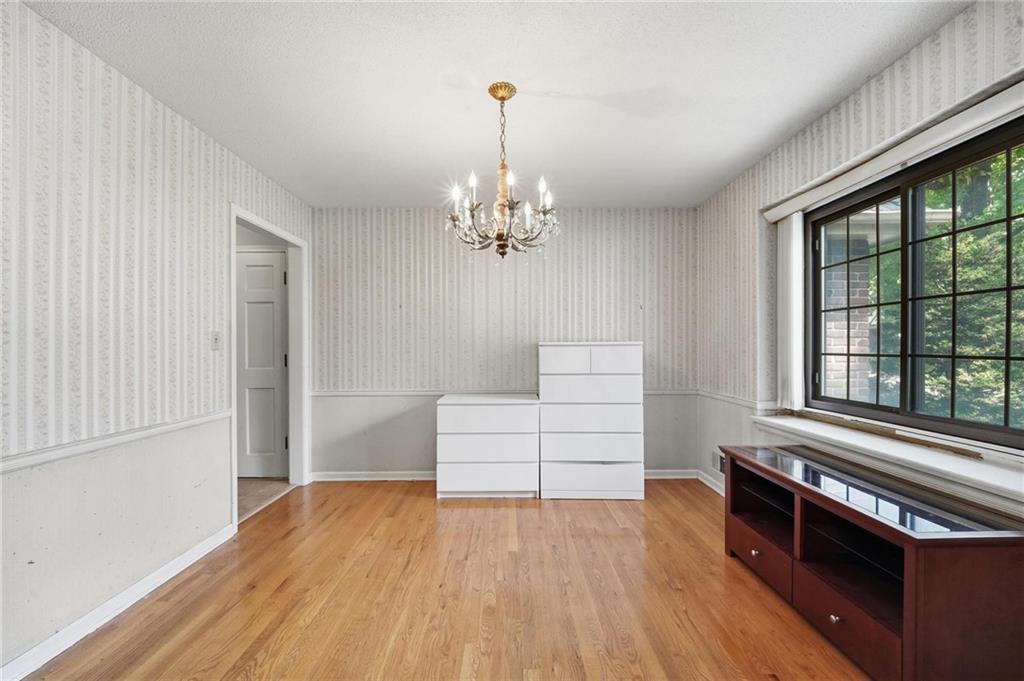 4th image of 4332 S Dover Ave, Independence, MO 64055 | MLS# 2635974