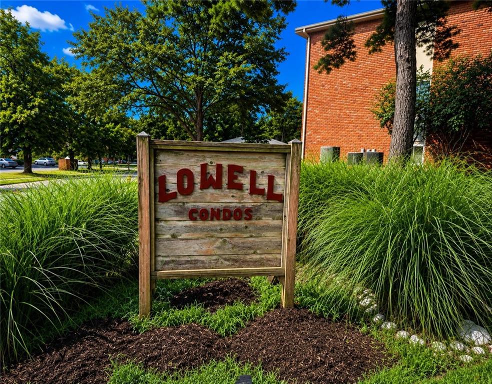 1st image of 8215 Santa Fe Dr #2, Overland Park, KS 66204 | MLS# 2635979