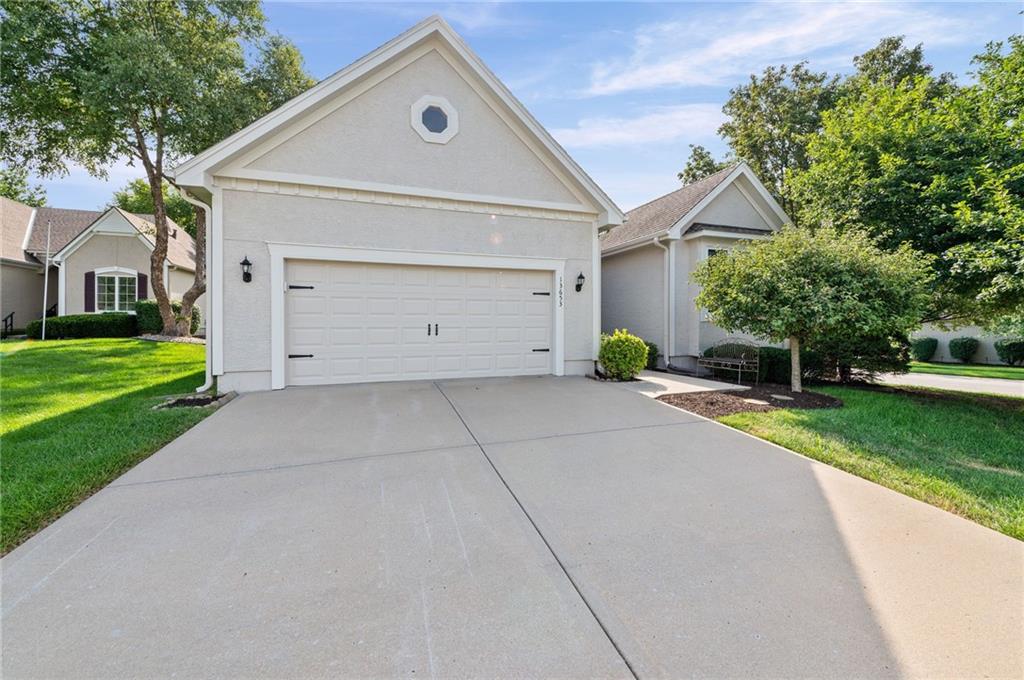 2nd image of 13653 Manor Rd, Overland Park, KS 66224 | MLS# 2635987