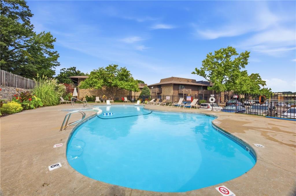 1st image of 441 W 104th St #D, Kansas City, MO 64114 | MLS# 2636055