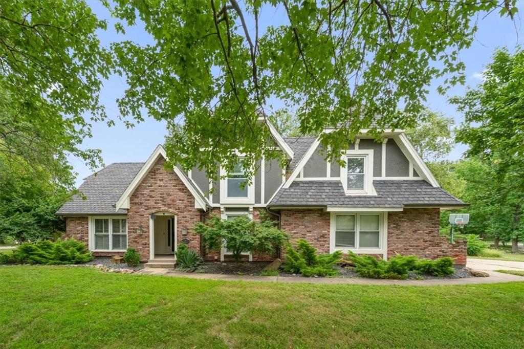 55th image of 3617 Nw Blue Jacket Dr, Lees Summit, MO 64064 | MLS# 2636085