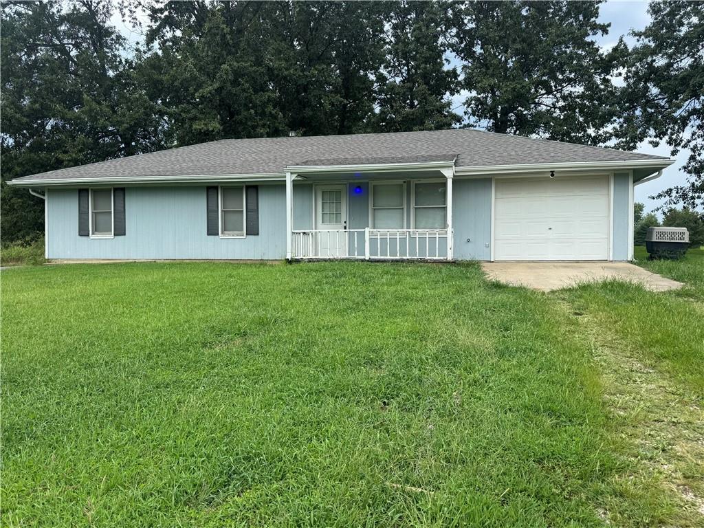 1st image of 31228 Highridge Dr, Excelsior Springs, MO 64024 | MLS# 2636090